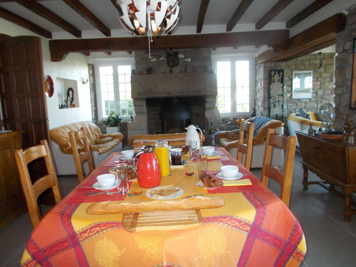 Les Ajoncs Bed and Breakfast Plougrescant Buitenkant foto